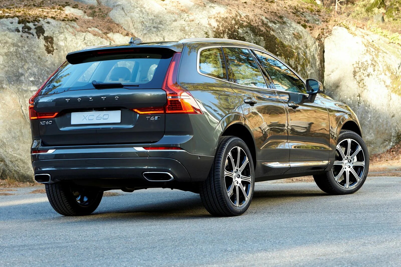 Volvo xc60 поколения. Volvo xc60 2018. Volvo xc60 новый. Volvo кроссовер xc60. Volvo xc60 2021.