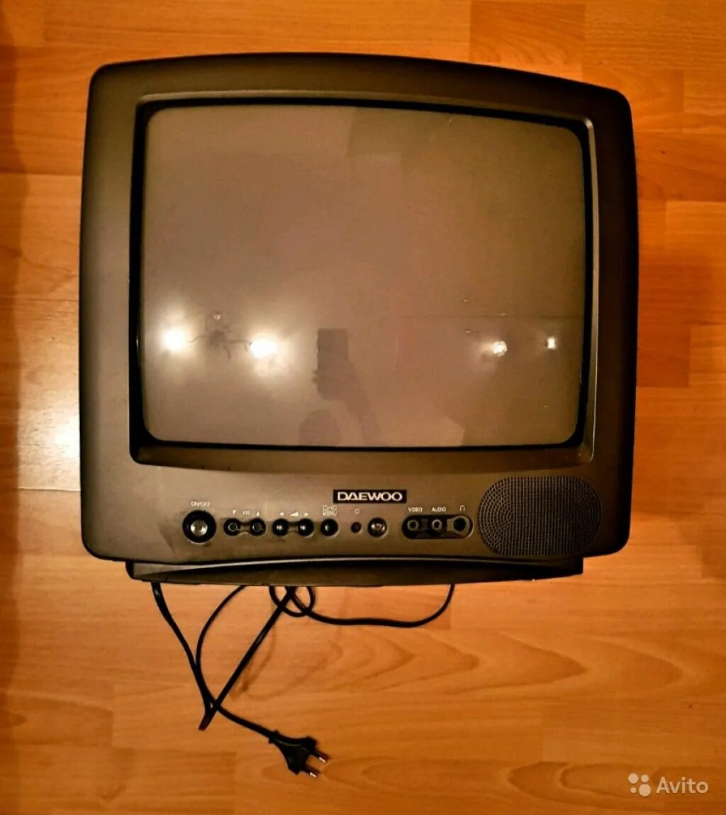 ТВ Daewoo 14 дюймов. Телевизор 14" ЭЛТ Daewoo kr14e5. Старый телевизор (Daewoo 21q2). Телевизор Daewoo 14 дюйм.