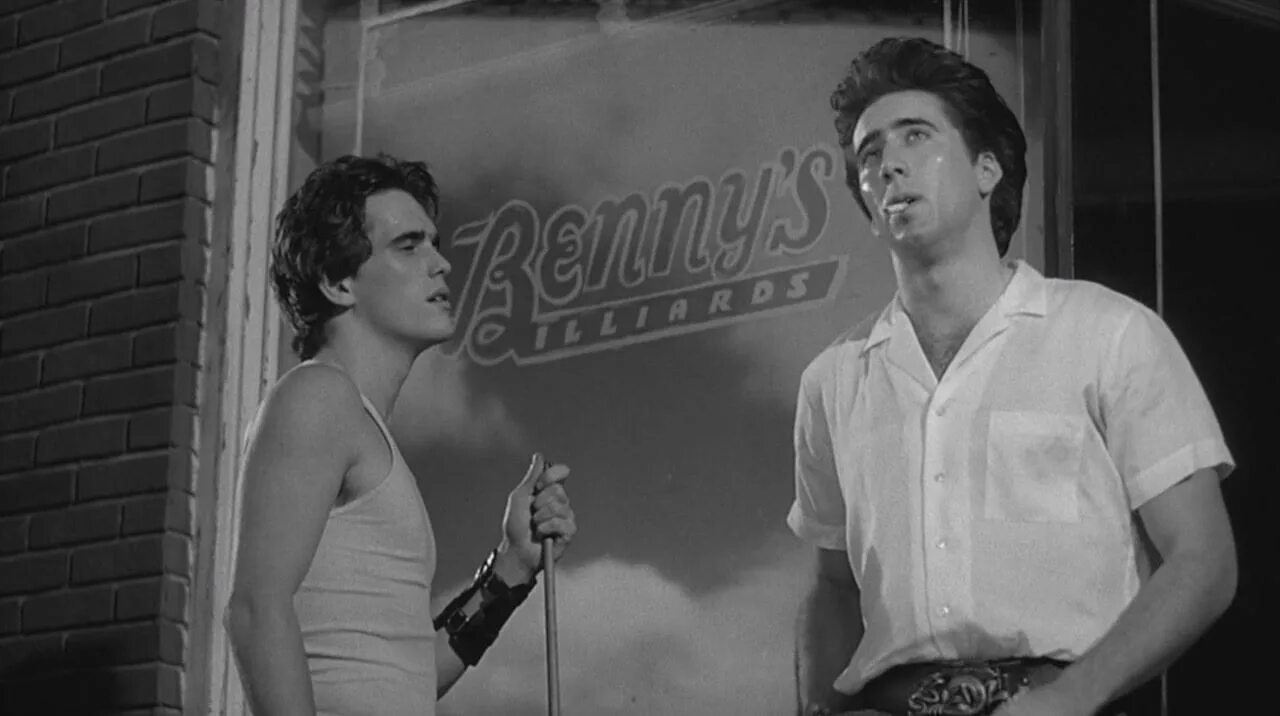 Бойцовая рыбка rumble fish 1983. Бойцовая рыбка 1983. Микки рурк бойцовая рыбка. Микки рурк 1983. Rumble fish.