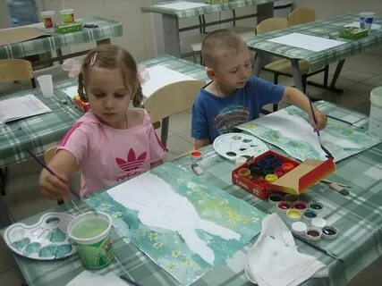 Рисуем в детской студии
