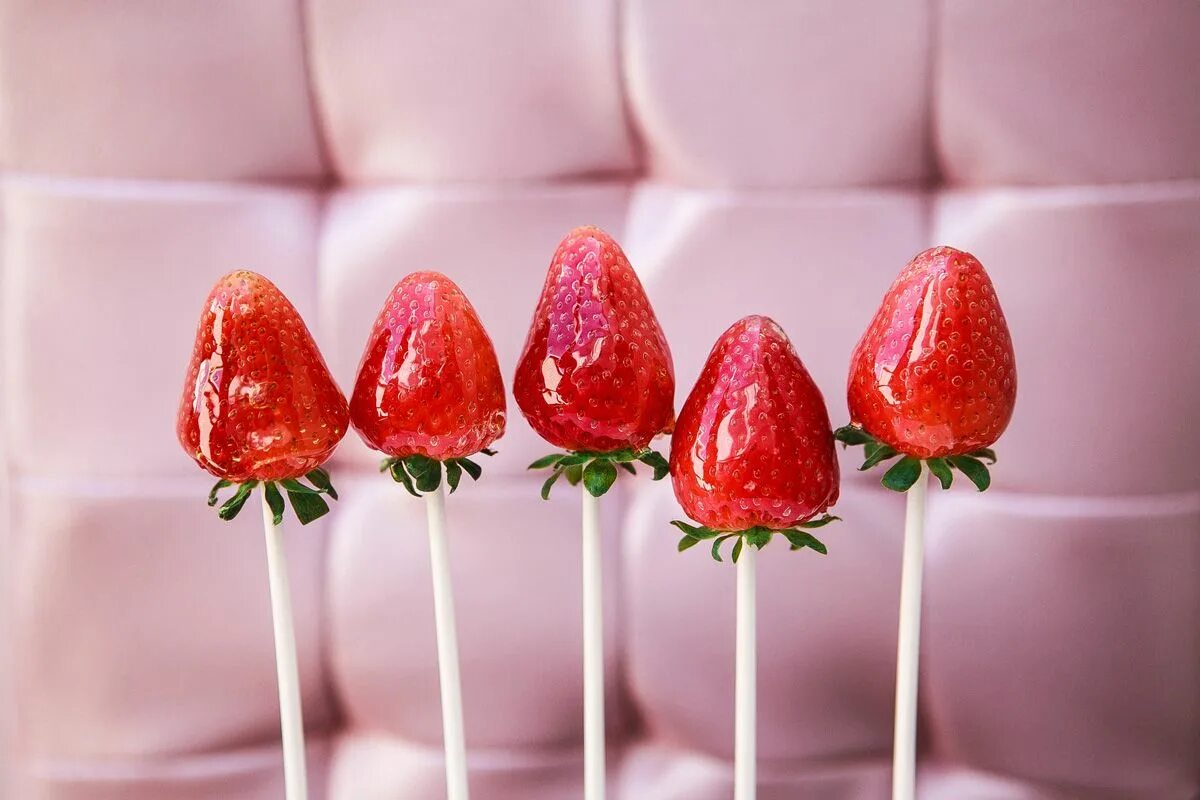 Free Images : plant, raspberry, fruit, berry, food, red, produce, dessert, straw