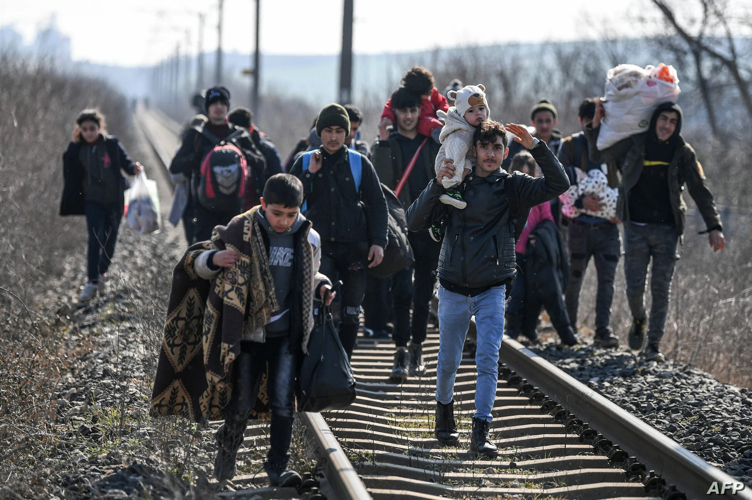Мигранты как они есть. Мигранты в Европе. Поток мигрантов. Незаконная миграция.