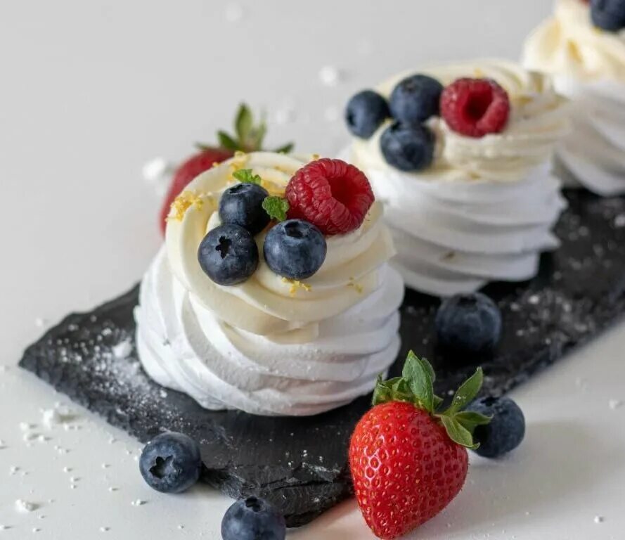 De 10 bästa idéerna och inspirationen för mini pavlova