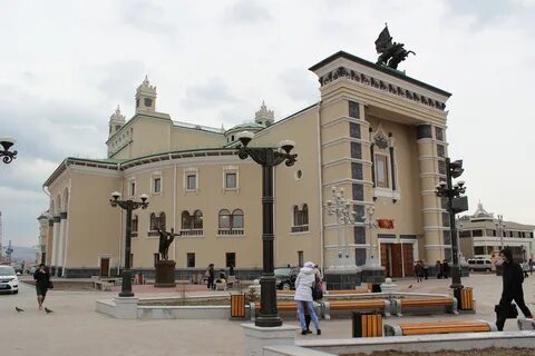 Оперы и балета улан