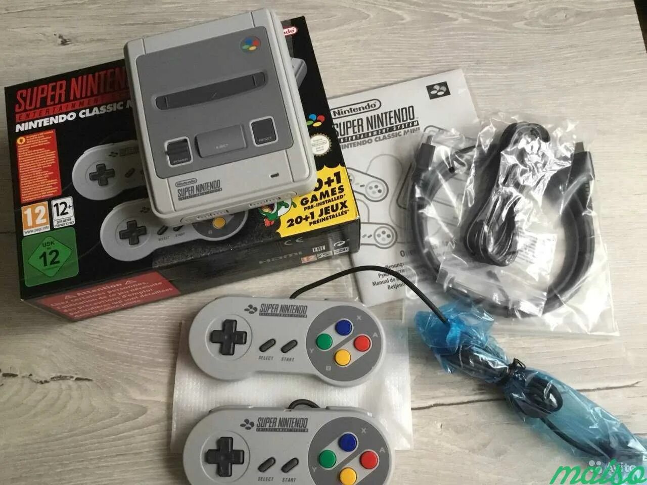 Nintendo Snes Mini игры. Super Nintendo Mini. Игровая приставка супер Нинтендо. Nintendo Classic Mini super Nintendo Entertainment System.