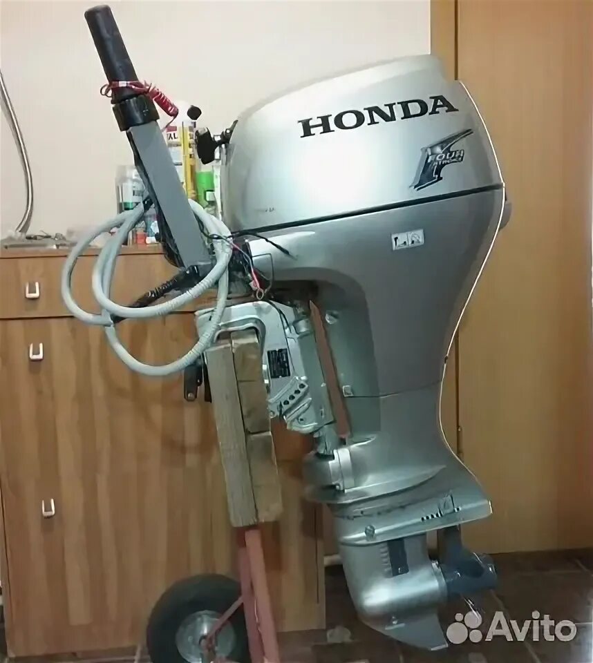 Купить лодочный хонда 20. Honda bf20. Honda bf20 2016. Хонда БФ 20. Лодочный мотор Хонда 20.