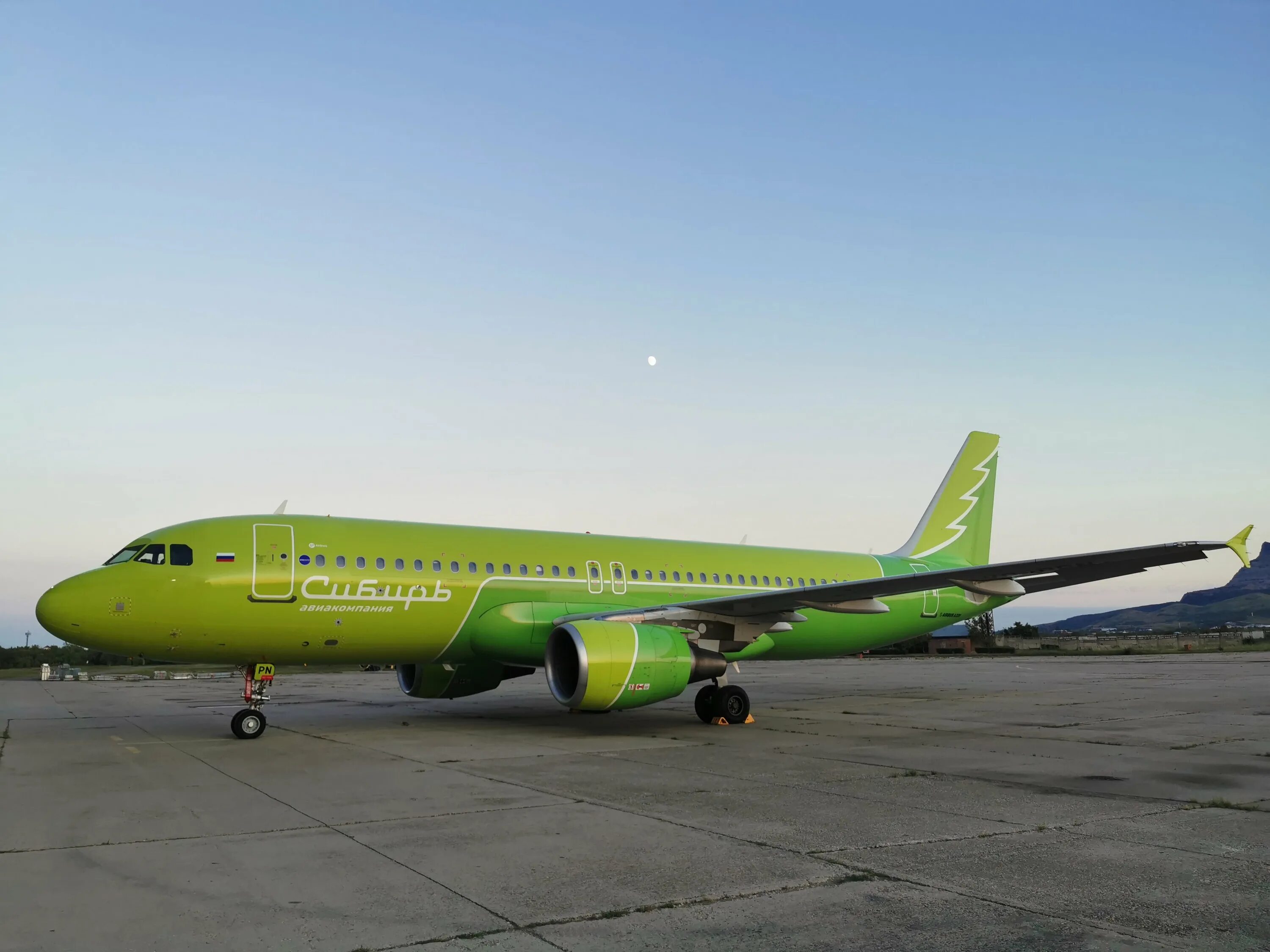 Siberia airlines. Авиакомпания сибирь s7 airlines. s7 самолет ливрея сибирь. самолёты авиакомпании s7 airlines. s7 airlines ливрея.