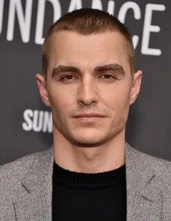 Прическа buzz cut