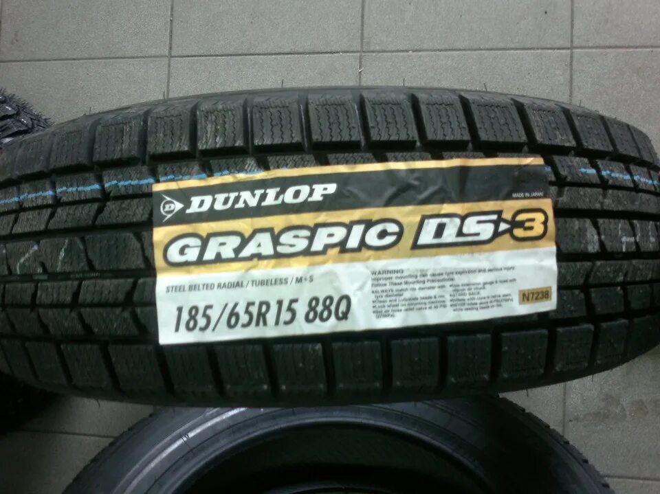 Dunlop производитель. Dunlop 185/65 r15. 185/55 R15 Dunlop Graspic ds3. Dunlop 195/65r15 91q Graspic DS-3. Шины Dunlop d 195 65 r15.