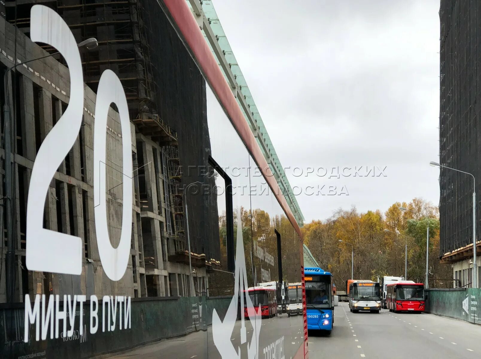Автобус 1195 шереметьево. 1195 шереметьево ховрино. 1195 от метро ховрино. остановка автобус 1195 метро ховрино. метро ховрино аэропорт шереметьево.