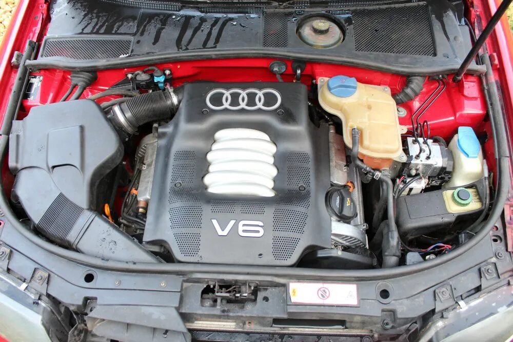 Двигатель на ауди а6 2. 4. 4. Двигатель а6 с5. Ауди а6 с5 2.