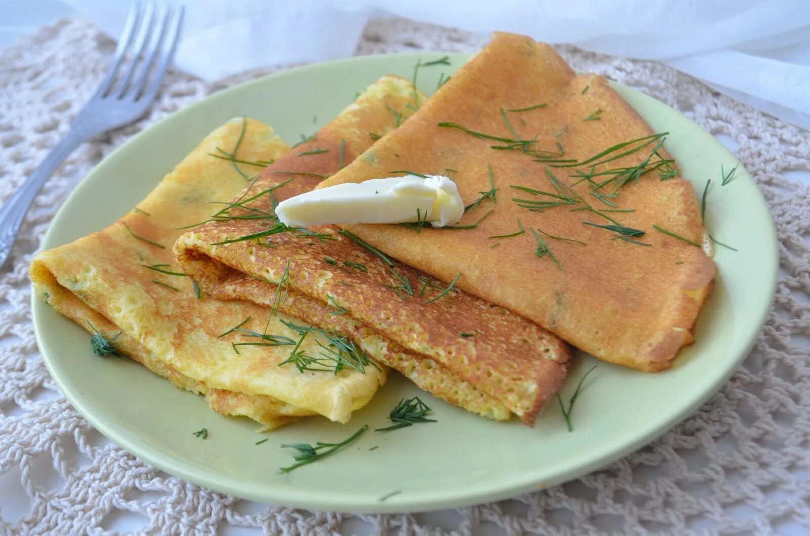 Крахмальные блинчики рецепт. Блины на кукурузном крахмале. Блинчики из кукурузного крахмала. Блины на кукурузном крахмале без муки. Блинчики на картофельном крахмале.