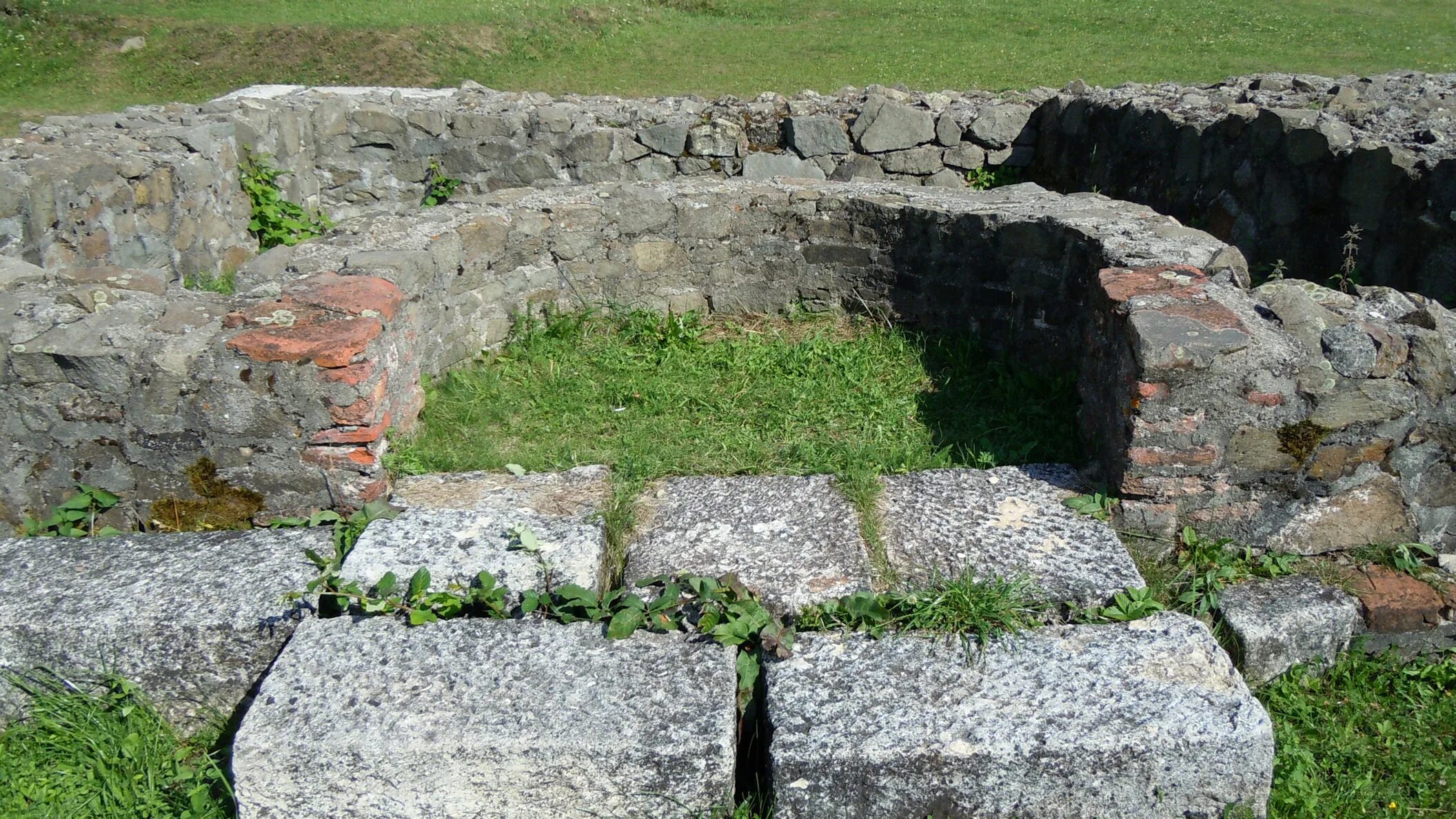 Святилище немезиды. Святилище немезиды. Ее храм есть в рамнунте. Ее храм есть в рамнунте. Nemesis temple крым.