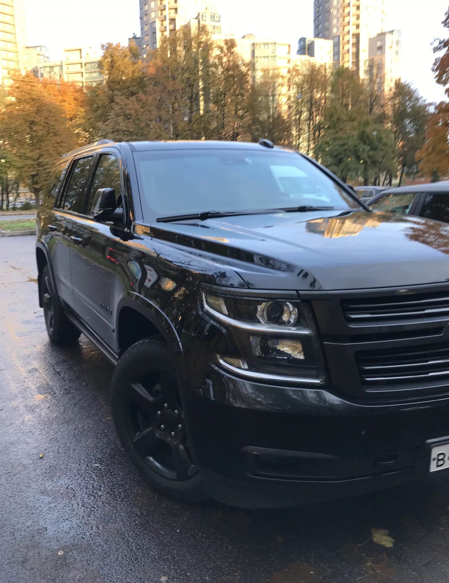 Tahoe k2. Chevrolet tahoe 2015 черный. chevrolet tahoe антихром. шевроле тахо 4 черный антихром. шевроле тахо 2015 черный.