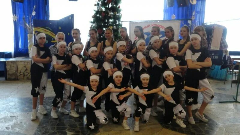 Детская эстрадная студия веселинки ижевск. Детская школа танцев. Crazy dance можга. Международная танцевальная олимпиада сокольники. Студия танца crazy dance можга.