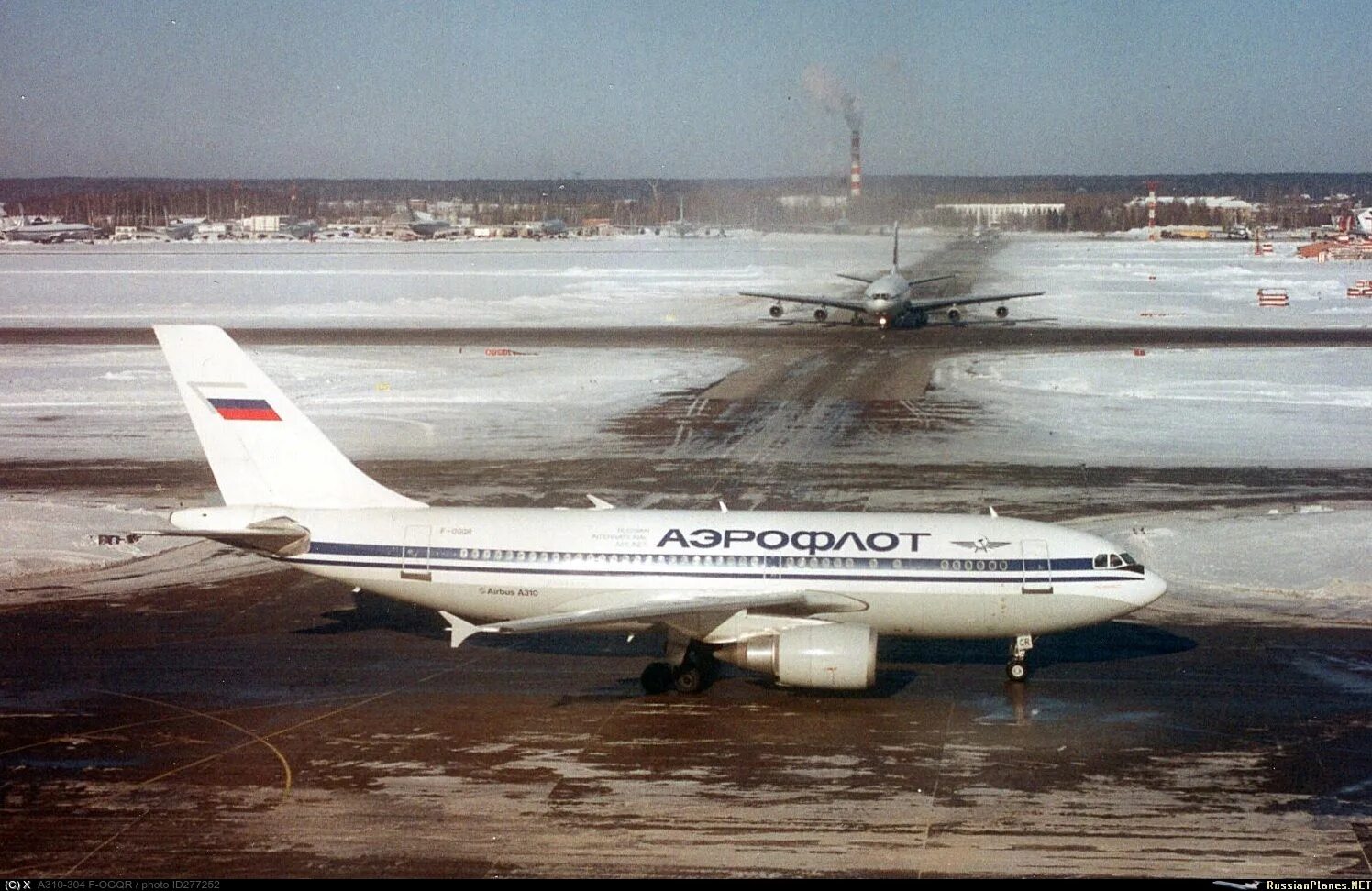 Ил-86 Внуковские авиалинии. Ил 96 трап. Аэрофлот 593