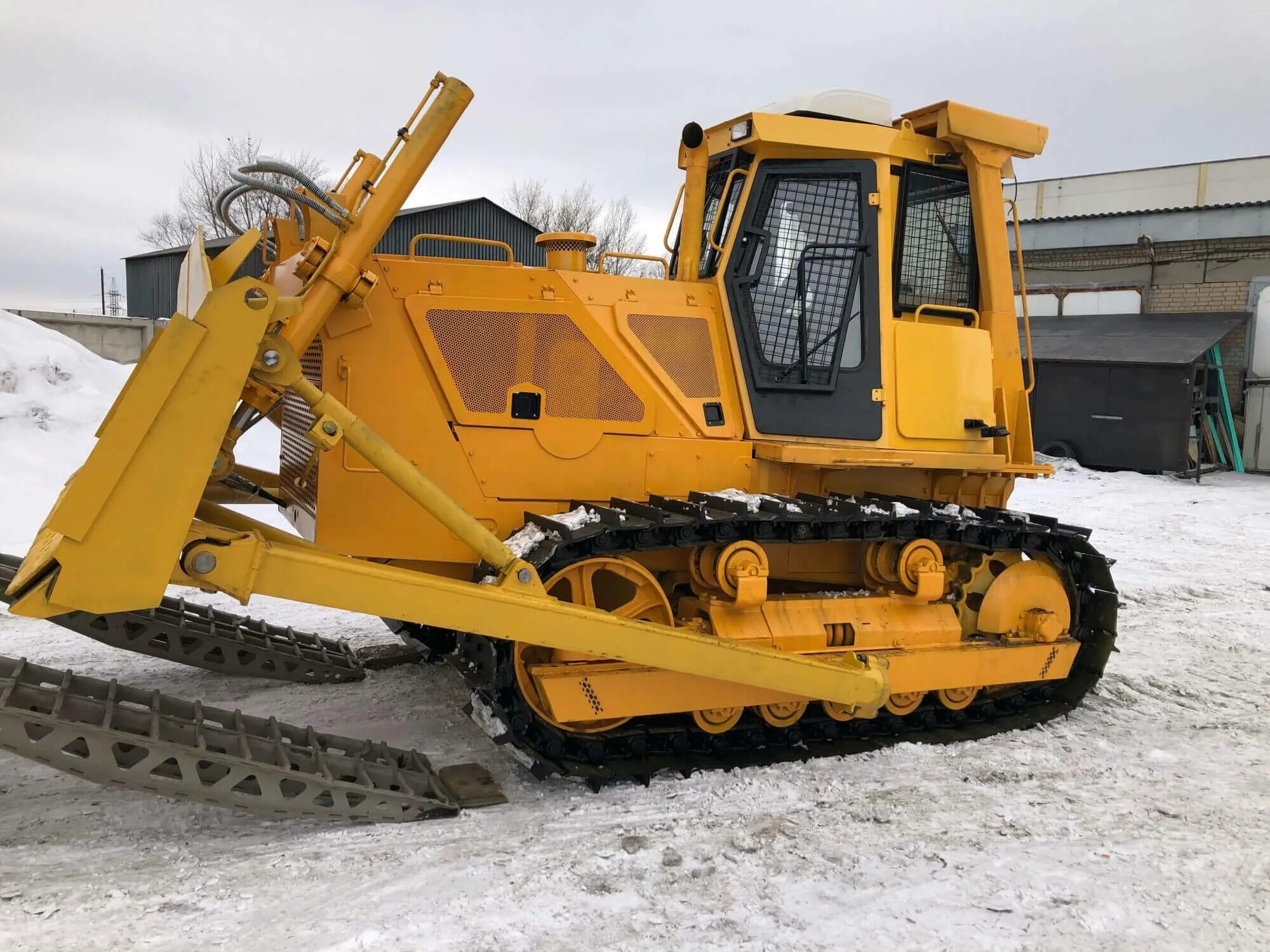 Трактора чтз: б-10. Б10м. Бульдозер т11 чтз. Т10б бульдозер. Трактор чтз т-10.