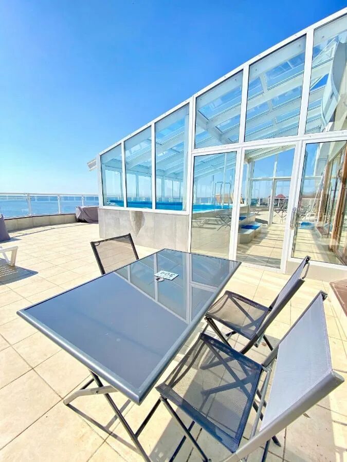 Тольятти пляж жара отель. Жара beach resort 3. Отель жара тольятти. Жара бич резорт. Жара beach resort 3.