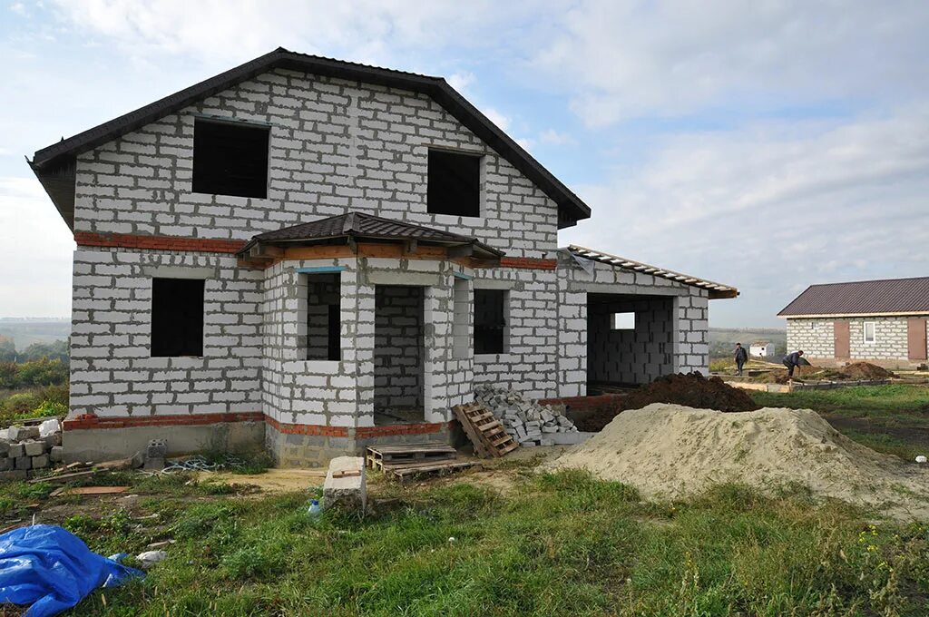 Фонд поддержки ижс белгород. Домик для многодетных семей в Белгороде. Проекты домов для многодетных семей в Белгородской области. Дома для многодетных семей Белгород. Дома для многодетных семей в Белгородской.