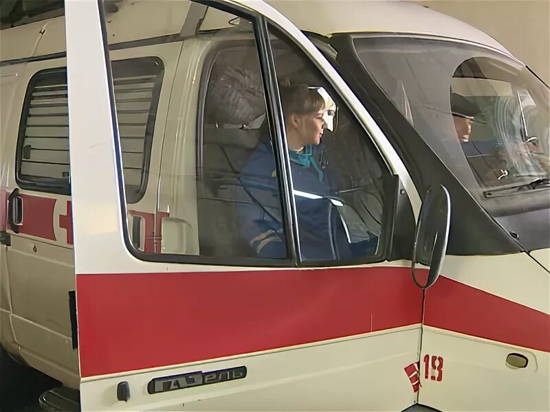 Номер скорой волжский. Автомобиль скорой помощи мерседес. Номер скорой волжский. Неотложка волгоград. Номер скорой помощи в днр.