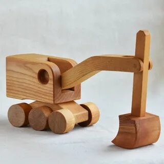Игрушки из дерева