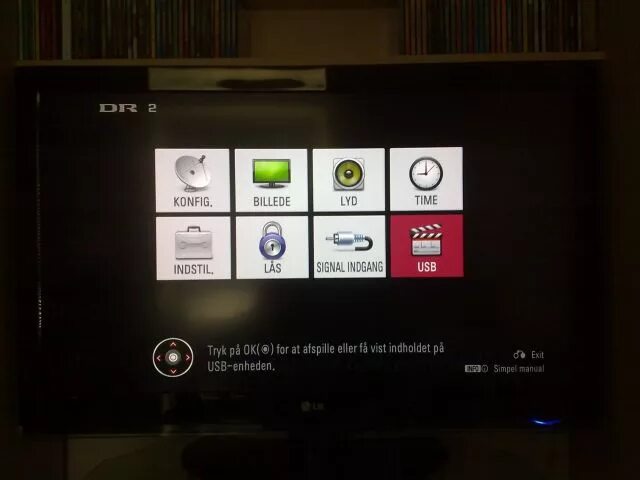 Флешка для телевизора LG Smart TV. Телевизор LG 32lh2000. Телевизор LG С юсб. LG USB телевизор LG.