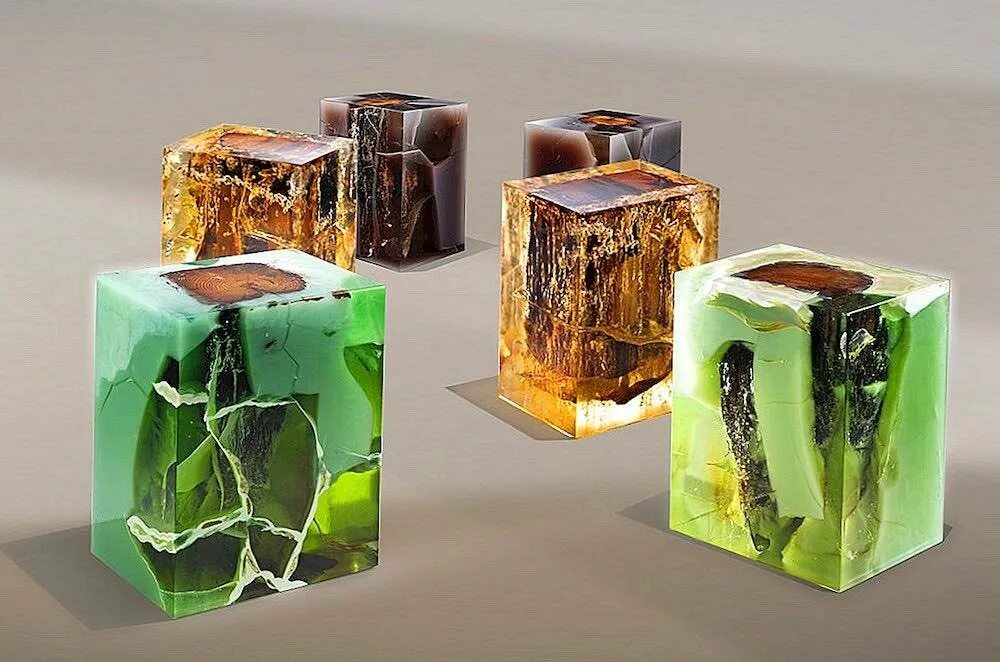 Ювелирные украшения из эпоксидной смолы. Смола эпоксидная epoxy resin. Эпоксидная смола изделия. Шкатулка с эпоксидной смолой и деревом. Изделия из смолы как бизнес.