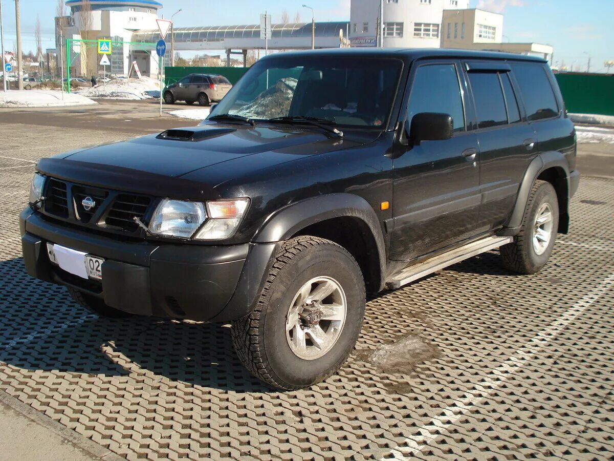 Купить ниссан патрол бу дизель. Nissan Patrol y61 1999. Nissan Patrol 2002. Nissan Patrol 1999 4.2. Ниссан Патрол y61 1999.