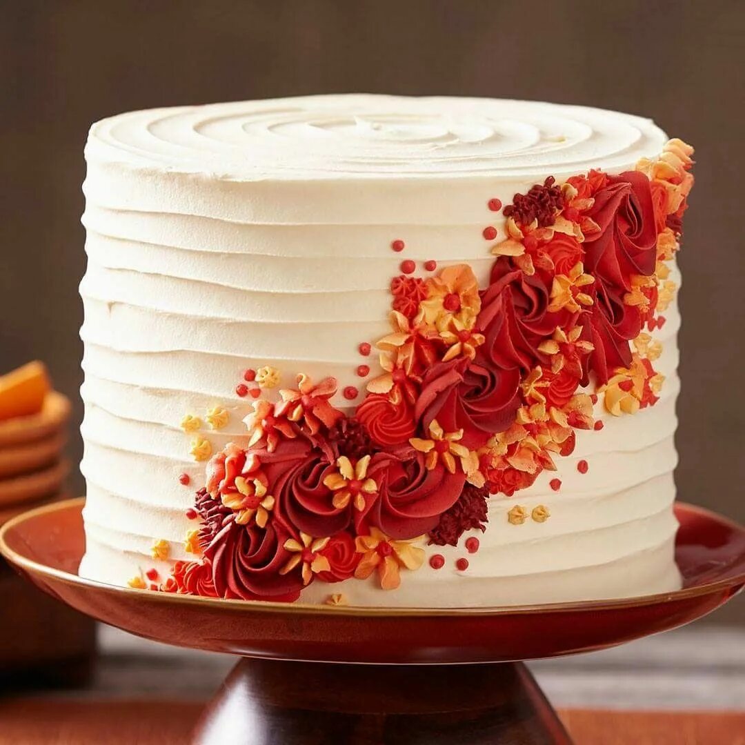 Cake decorating. Украшение торта. Кремовое украшение торта. Красивые торты. Оригинальное украшение торта.