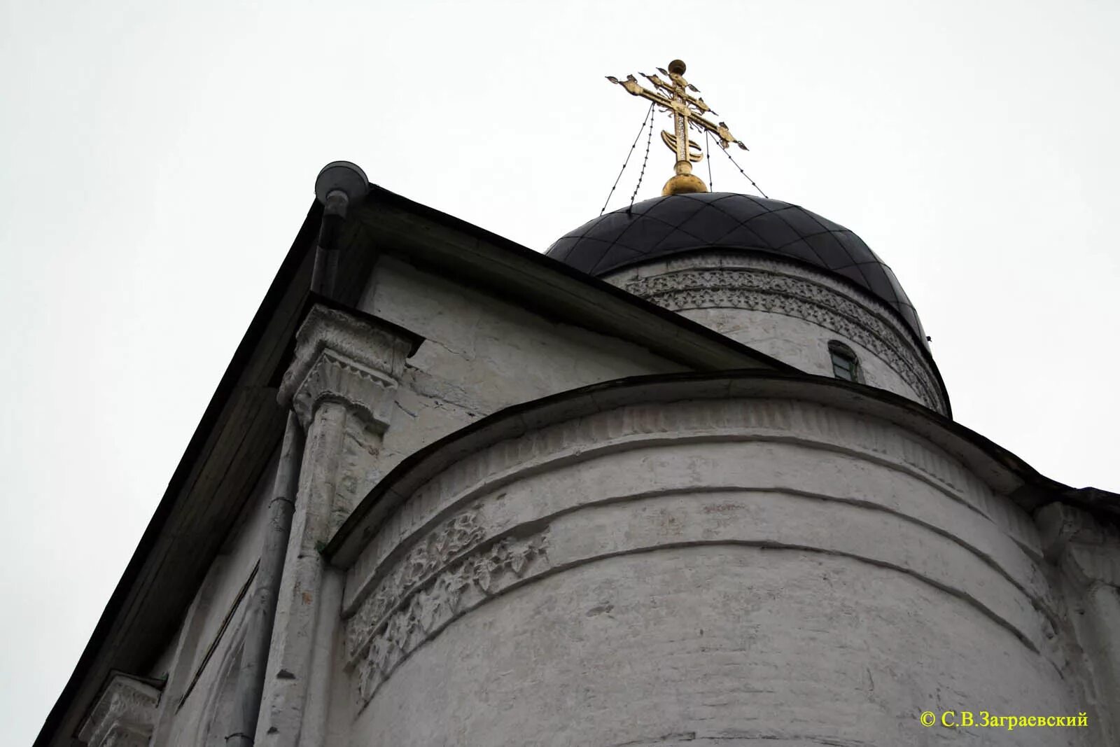 Храм успения на городке в звенигороде. Успенский собор на городке в звенигороде. успенский собор в звенигороде 1399-1400. успенский собор на городке в звенигороде 1400.