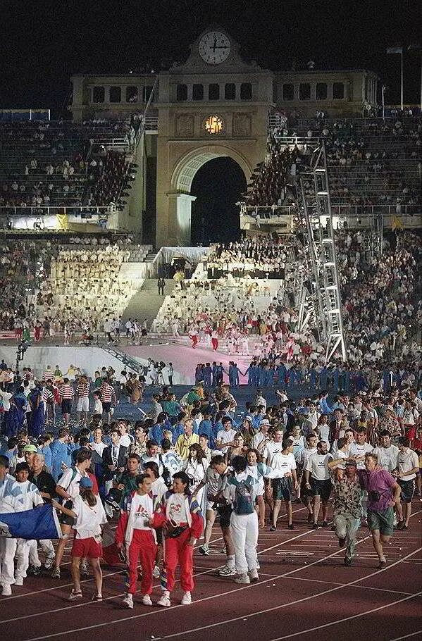 Olympics 1992. Дрим тим баскетбол 1992. Барселона 1992. Сборная снг по спортивной на олимпиаде в барселоне 1992 года. Зимние олимпийские игры 1992.