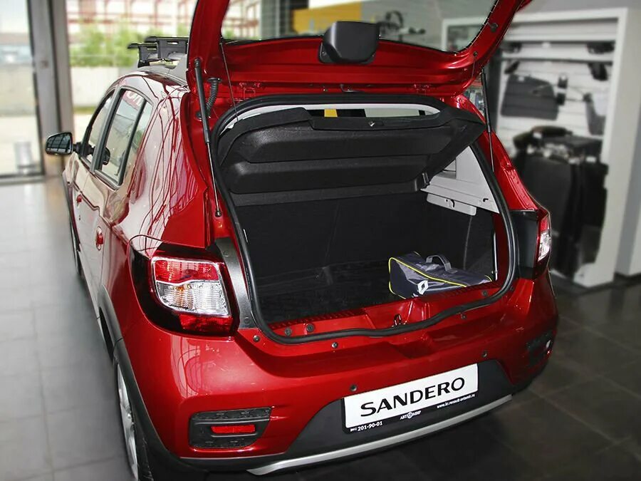 Renault sandero багажник. Багажник Рено Сандеро степвей 2. Renault Sandero Stepway багажник. Renault Sandero Stepway салон и багажника. Renault Sandero Stepway 2017 багажник.