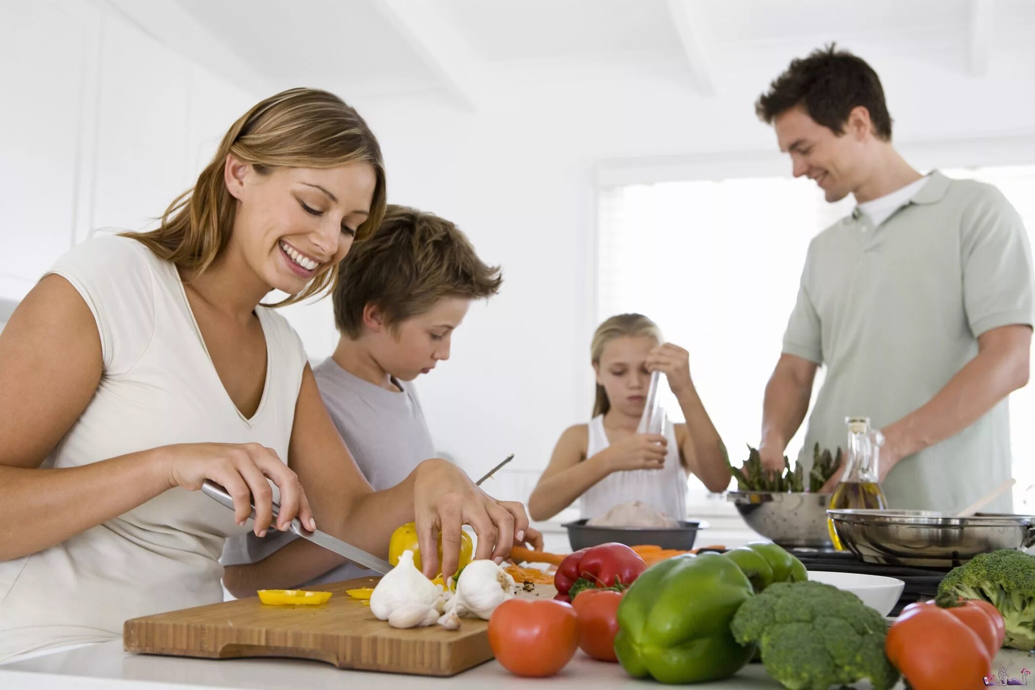 Бытовых забот. Здоровый образ жизни в скиье. Здоровое питание в семье. Домашнее хозяйство. Правильное питание семья.