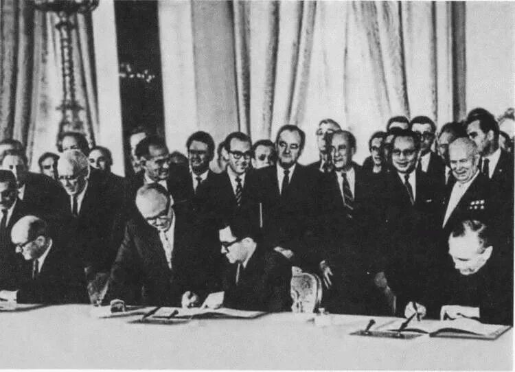 Договор ядерных испытаний. Дипломатия 20 век. Громыко и Хрущев. Московский договор 1963.