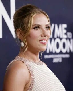 Порно жұлдыз Нина Хартли