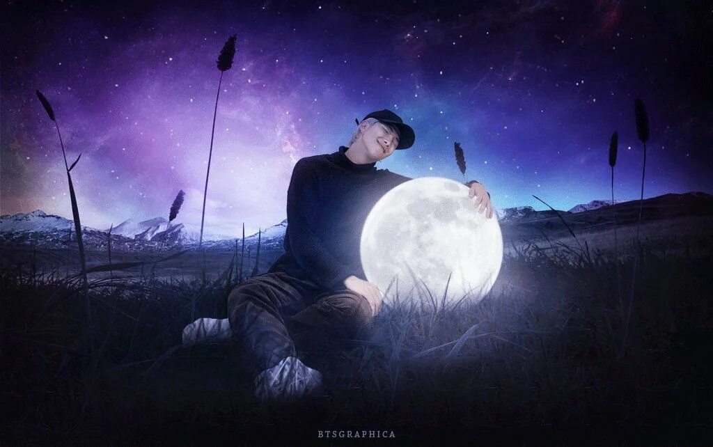 Дитя луны на русском. Намджун Moonchild. Moonchild RM обложка. Btsgraphica. Одиночество арт Намджун.