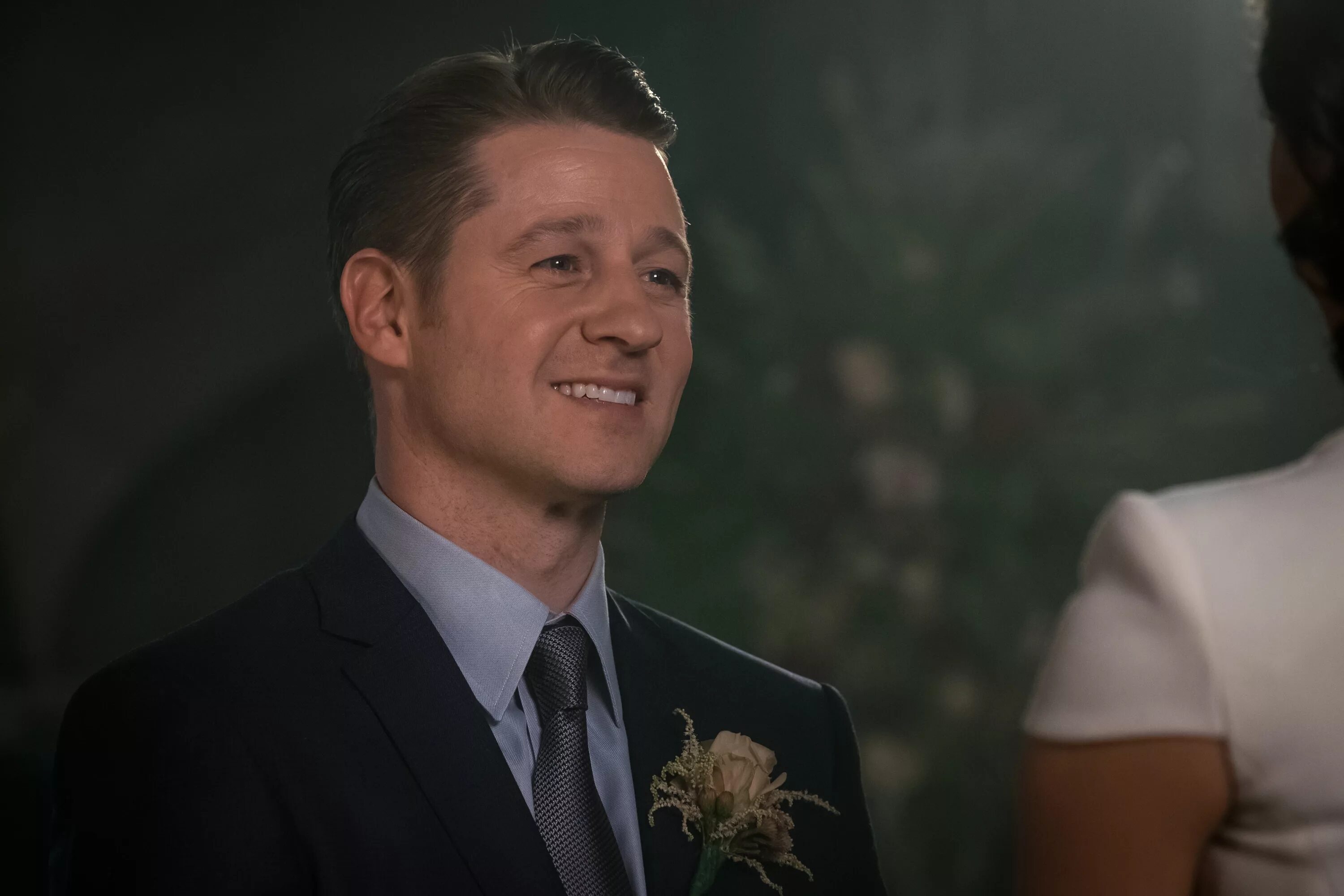 Jim gordon gotham. Бен маккензи готэм прическа. Джим бен. Бен маккензи готэм. Джим бен.