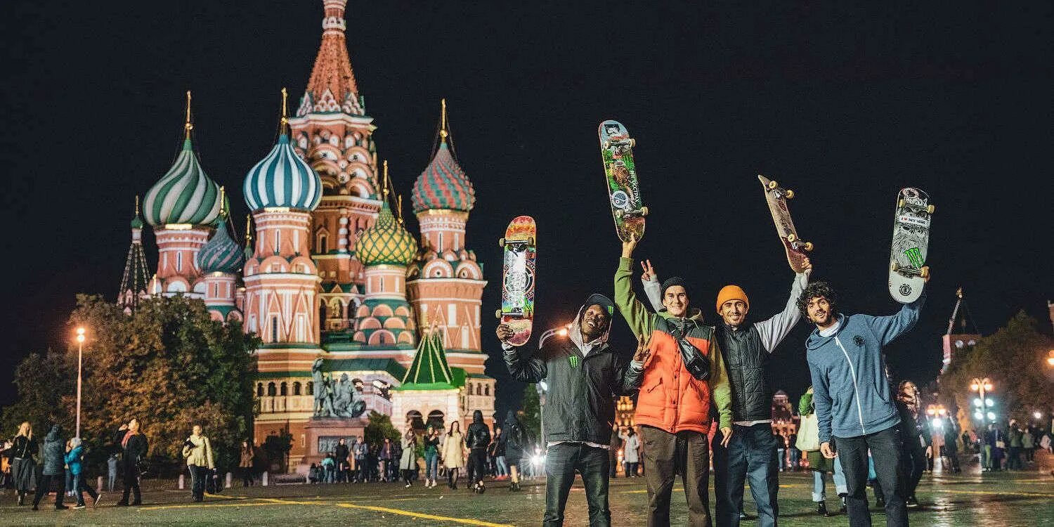 Москва играет в судьбу. Москва арт. Streets of Moscow игра. Москва достопримечательности спорт. Стрит Москов Контест 2022.