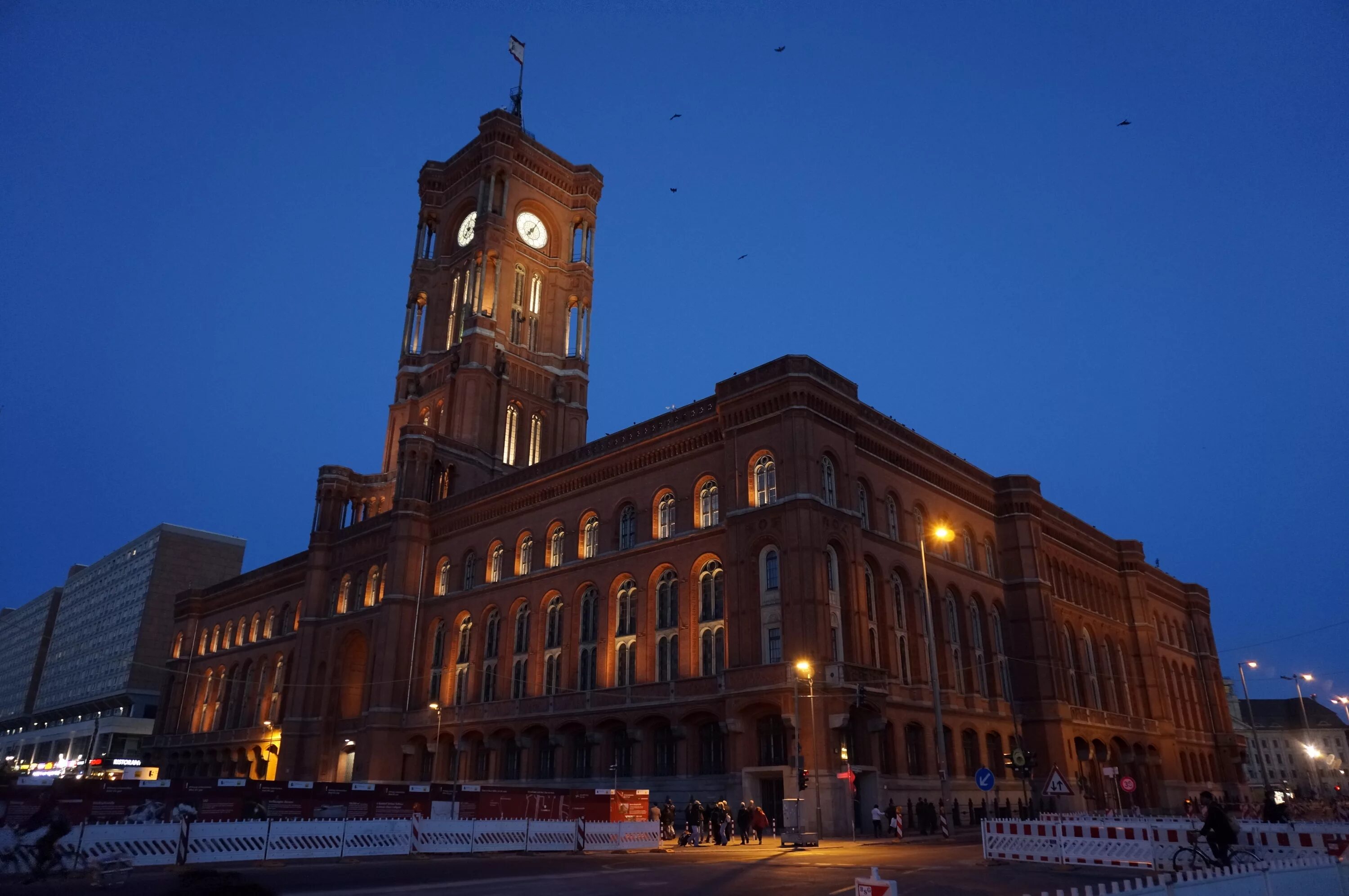 невская ратуша санкт-петербург ход строительства. строительство ратуши. строительство ратуши. строительство ратуши. невская ратуша стройка.