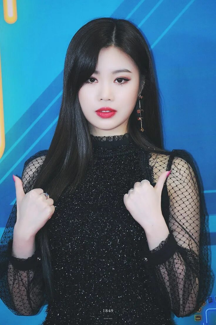 Со суджин. Суджин Айдл. Суджин g Idle. G I DLE Суджин. Суджин g Idle 2020.