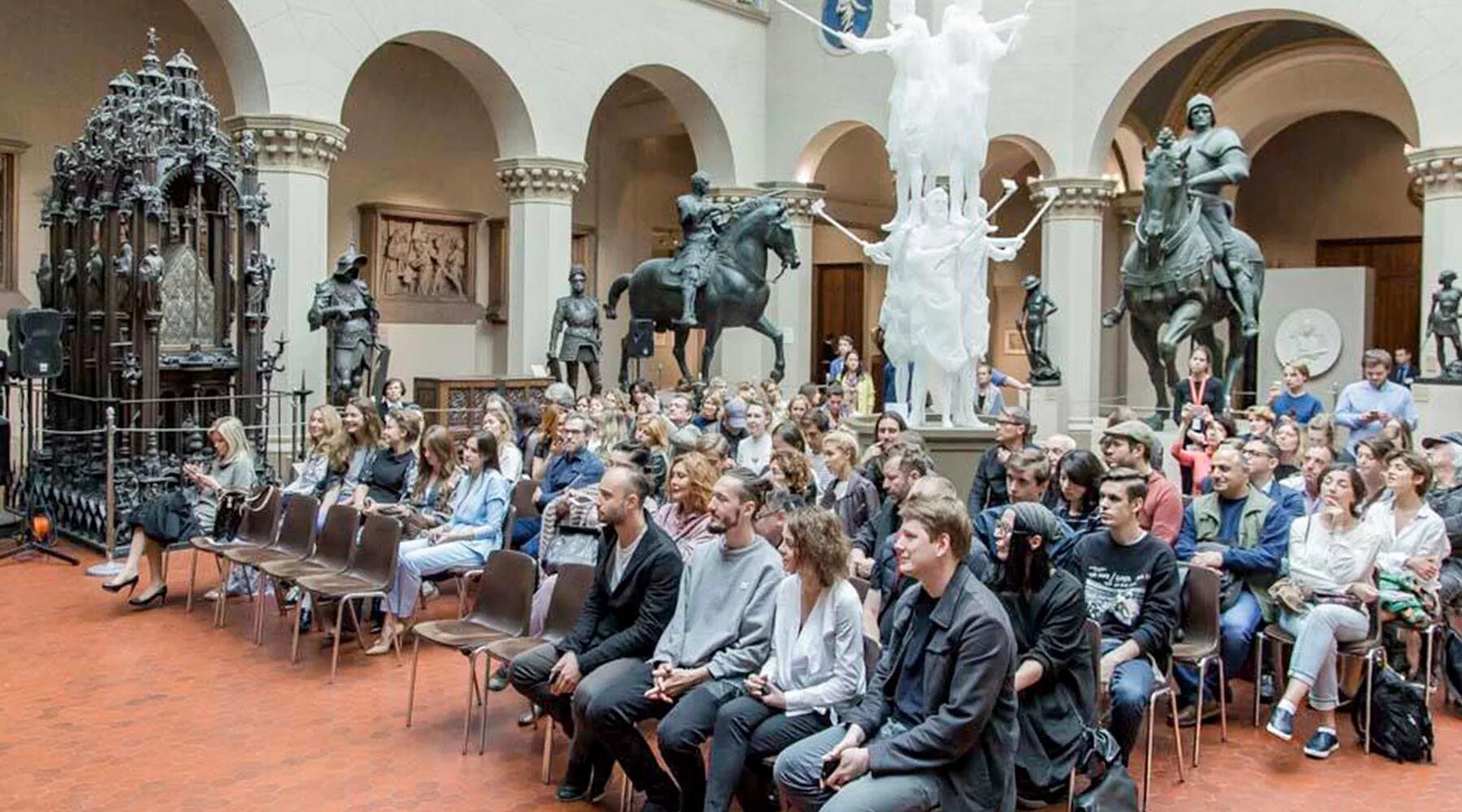 История музеев лекции. Лекционный зал в музее. Музей москвы зал лекторий. История музеев лекции. История музеев лекции.