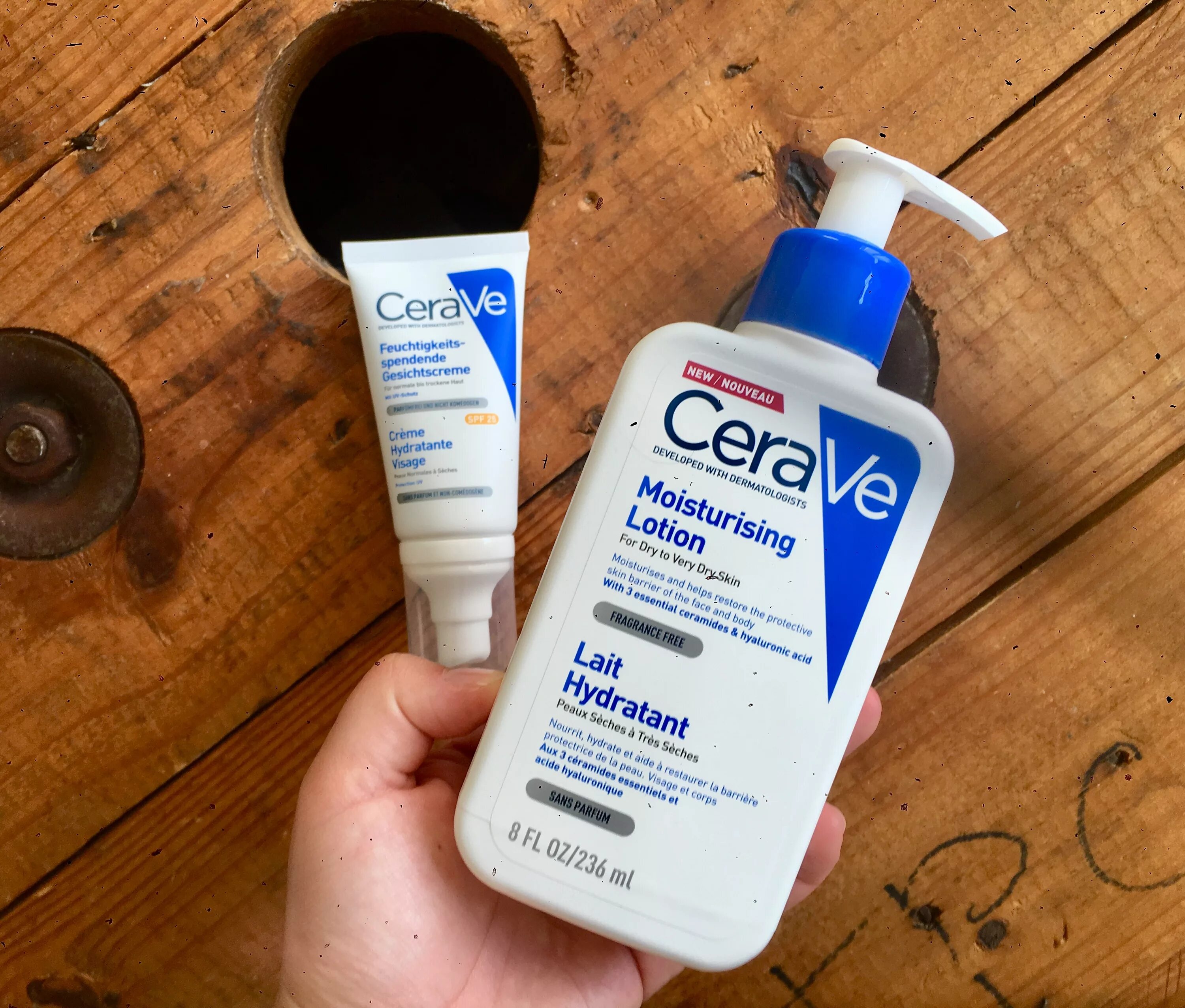 Creme hydratante visage CERAVE. CERAVE синий. CERAVE реклама. CERAVE голубой. Cerave оригинал купить