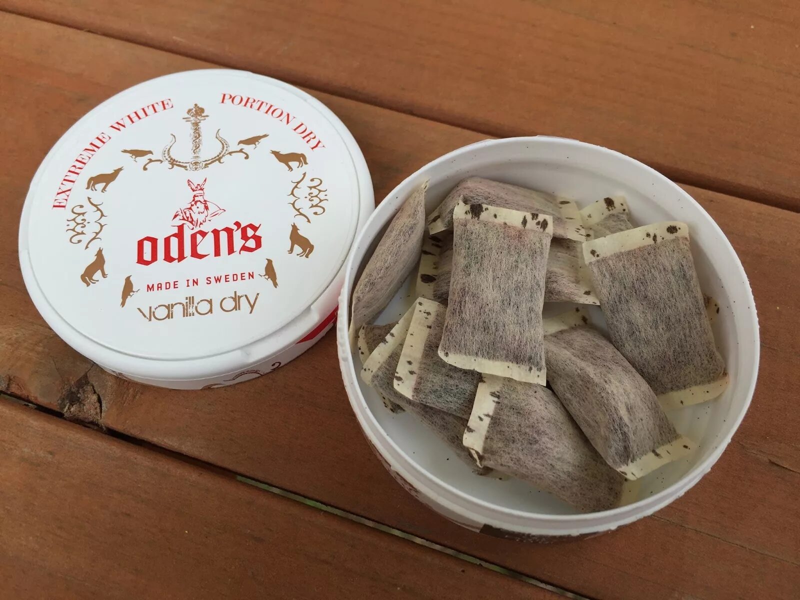 Колд драй. Снюс Оденс. Снюс Oden's Cold. Шведский снюс Oden's. Снюс White Dry.