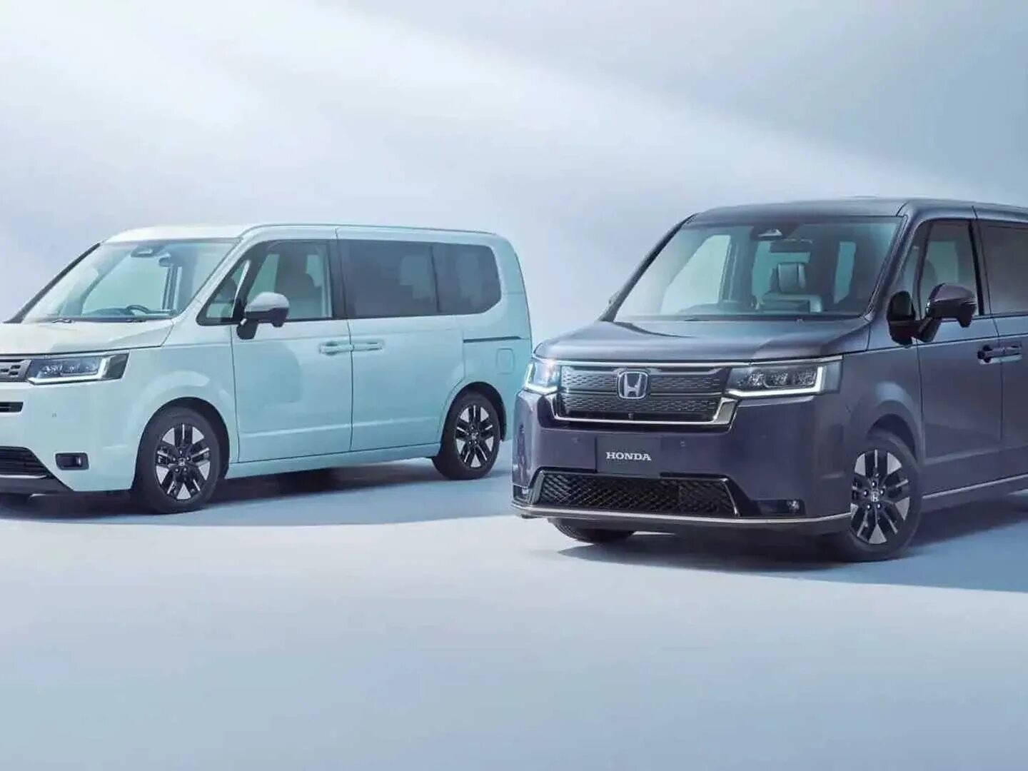 Step wagon. Honda Stepwgn 2022. Honda Stepwgn 2022 новое поколение. Honda Stepwgn spada 2022. Honda Step Wagon 2022.