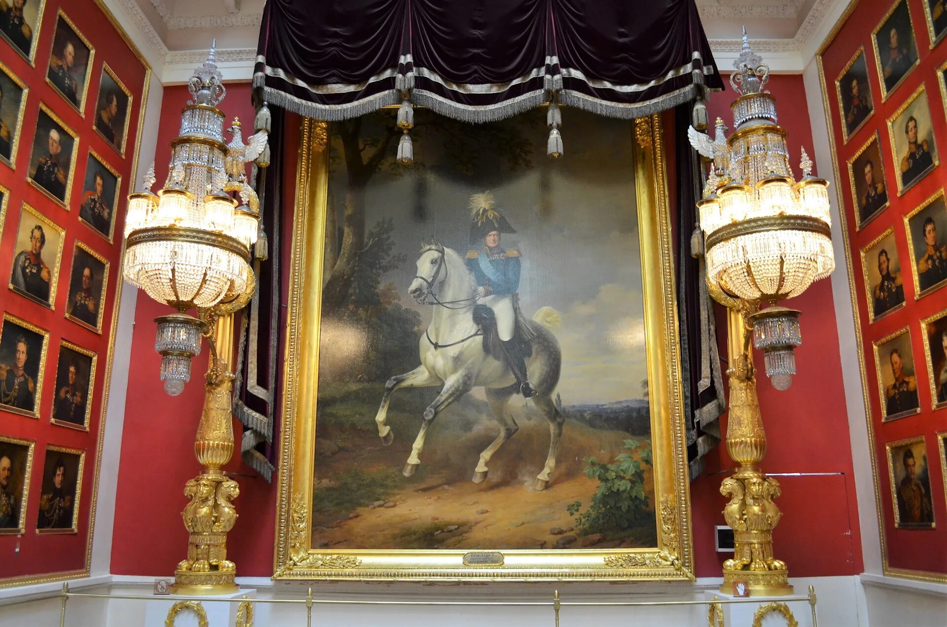 Галерея Петра Великого в Эрмитаже. Экспонаты Эрмитажа в Санкт-Петербурге. Эрмитаж Питер экспонаты. Эрмитаж Санкт-Петербург зал Рубенса. Известные экспонаты музеев