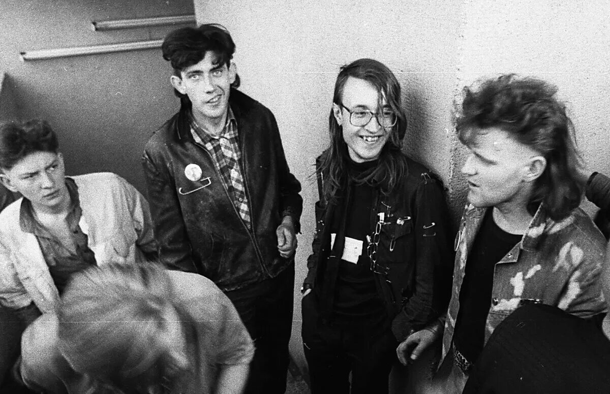 Гражданская оборона. Слушать гражданскую оборону. Группа гражданская оборона. Егор летов 1989. Слушать гражданскую оборону.