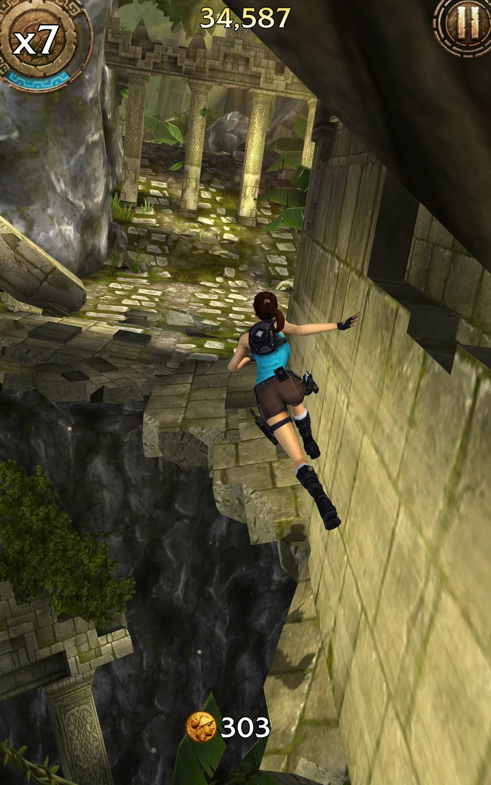 Tomb Raider Relic Run. Игры где девушек бьют