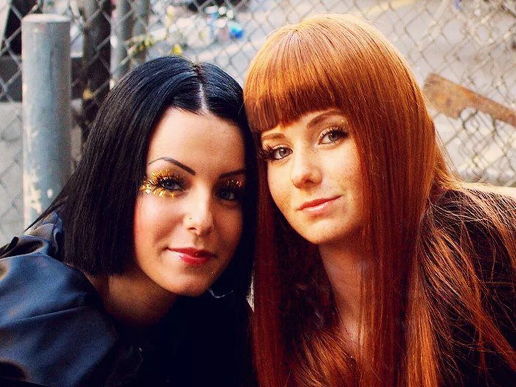 Лена Катина 2006. Группа t.a.t.u 2021. Группа t.a.t.u сейчас.