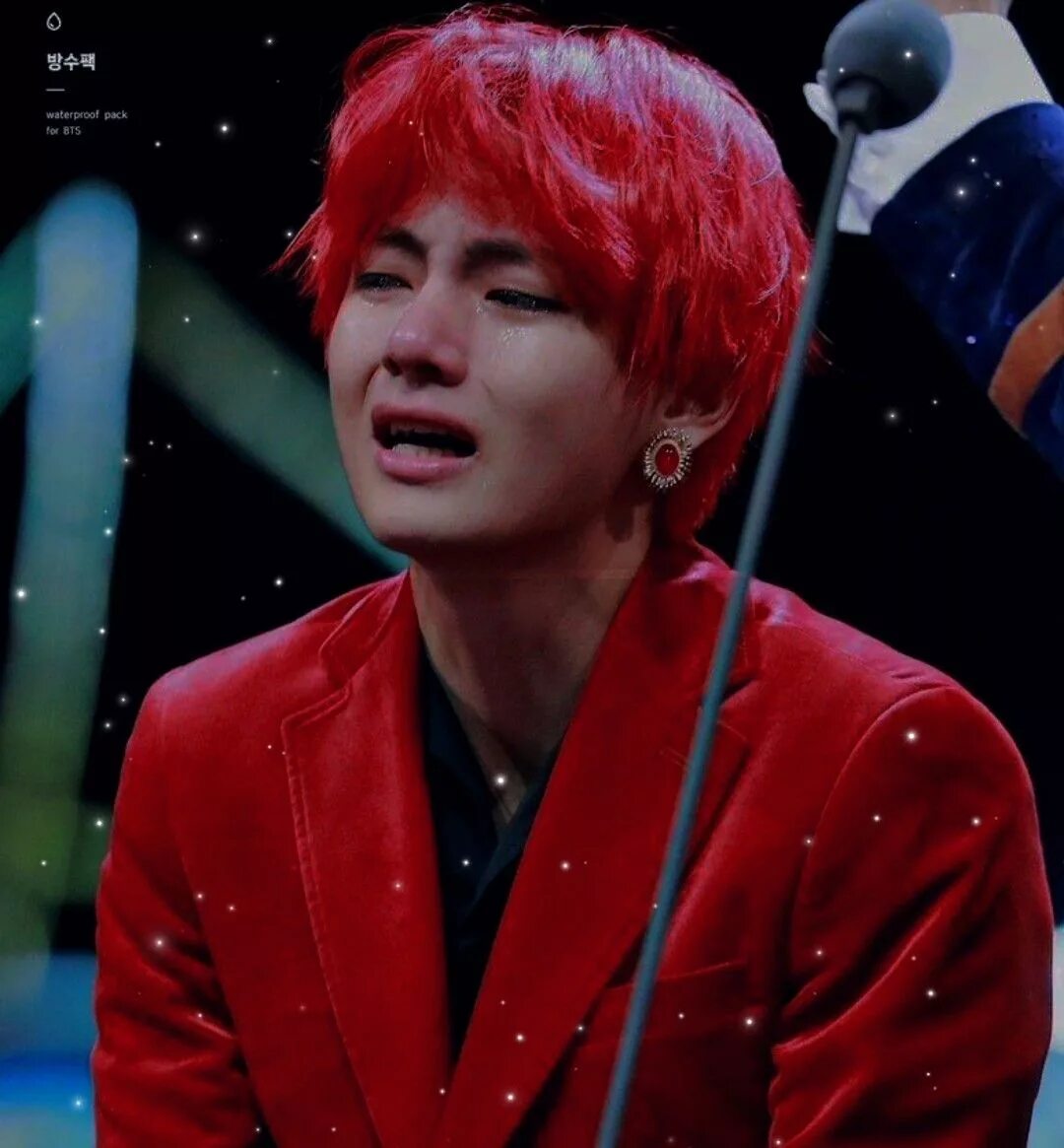 Бтс чонгук плачет. Плачущий тэхен. Чон чонгук плачет. Плачущий чимин из бтс. Втс плачут.