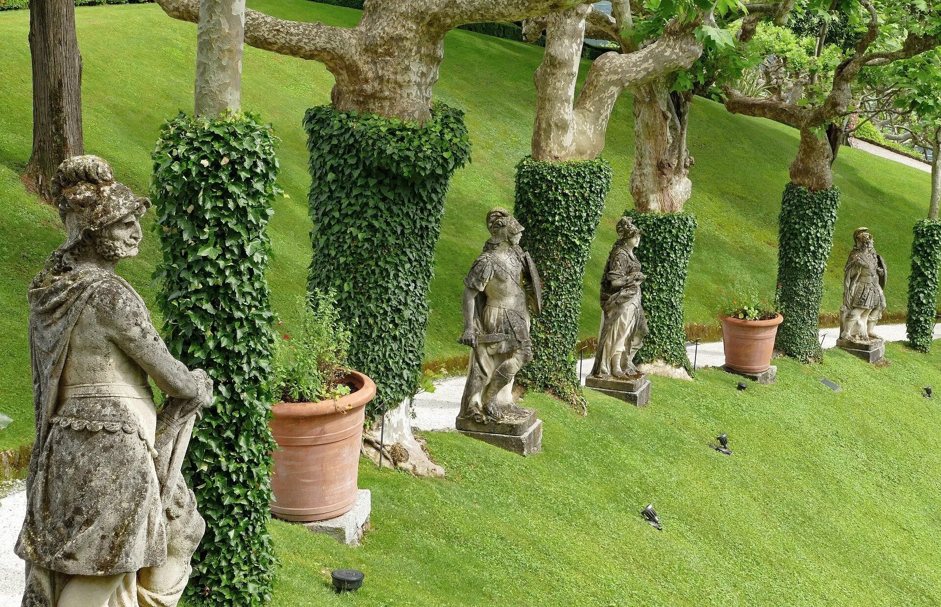 Сент-Галленский сад в Швейцарии. Средневековый монастырский сад. Ирландия - сады монастырские. Италия средневековье сад.
